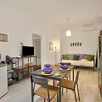 Ravanas 314 Near Station - Happy * Μπάρι