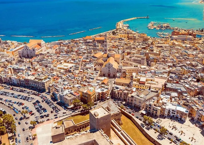 Ravanas 314 Near Station - Happy Bari